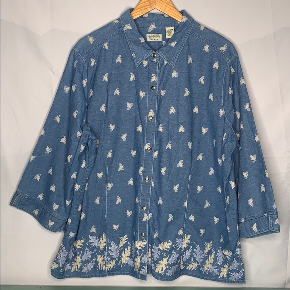 Classic Elements Women’s button down shirt